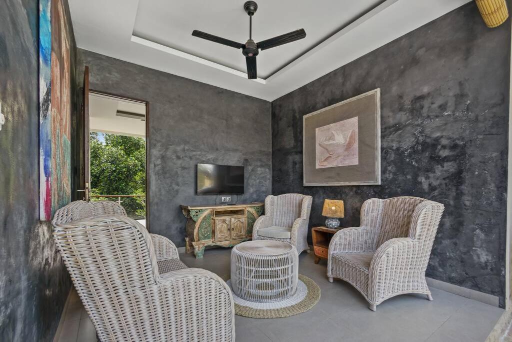 New 4 Bedroom Villa Surrounded By Jungle And Ricefields อูบุด ภายนอก รูปภาพ